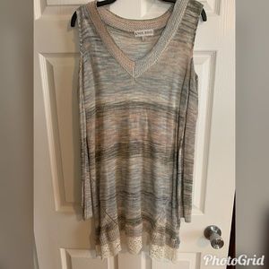 Knox rose tunic top